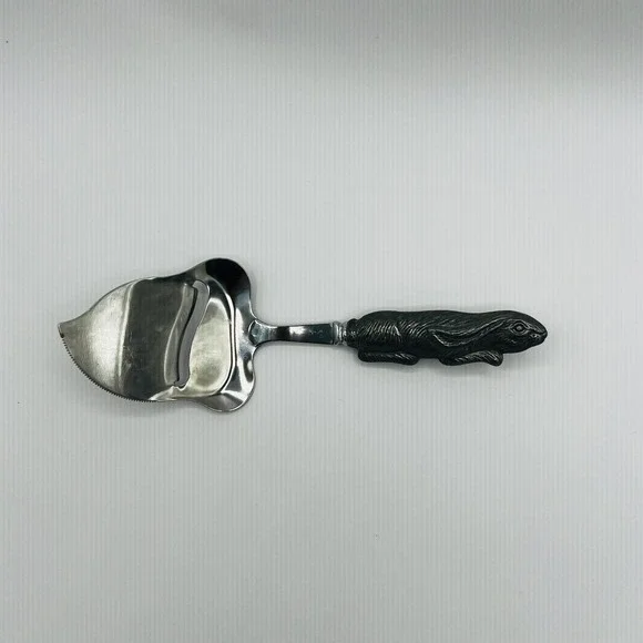 1990 Arthur Court Aluminum Bunny Oblong Serving Tray and cheese slicer - Picture 5 of 5